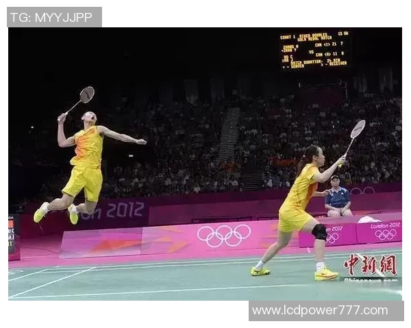 西安羽毛球队中路突破战术解析与实战应用探讨